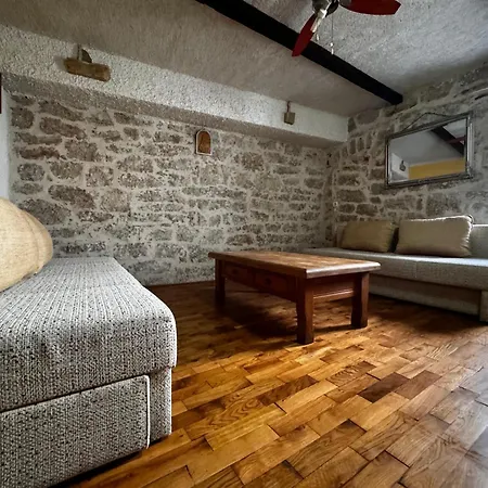 Apartamento Voltera In Old Town, With Parking Nearby