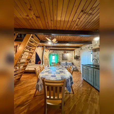 Voltera In Old Town, With Parking Nearby Apartamento Betina (Sibenik-Knin)