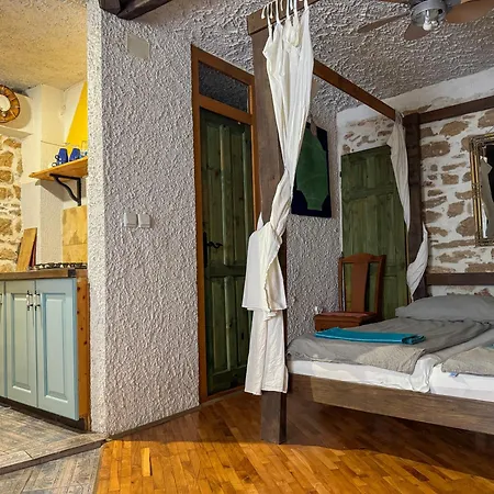 Voltera In Old Town, With Parking Nearby Apartman