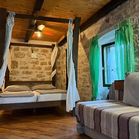 Apartment Voltera In Old Town, With Parking Nearby Betina (Sibenik-Knin)