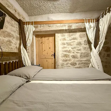 Voltera In Old Town, With Parking Nearby Apartment Betina (Sibenik-Knin)