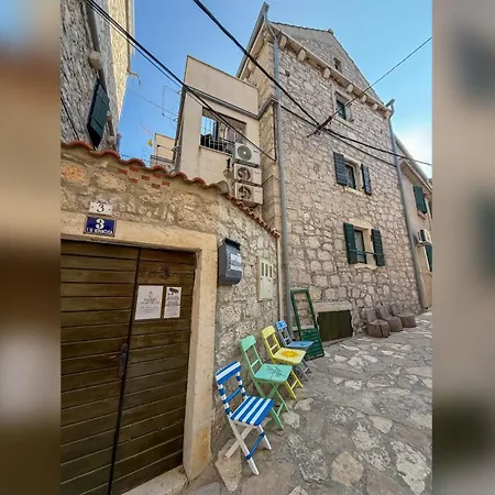Appartement Voltera In Old Town, With Parking Nearby *