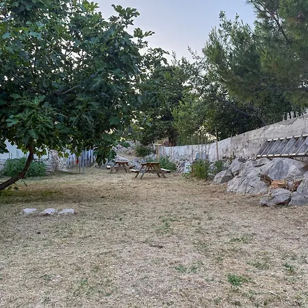Voltera In Old Town, With Parking Nearby *