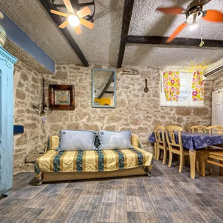 Apartman Voltera In Old Town, With Parking Nearby Betina (Sibenik-Knin)