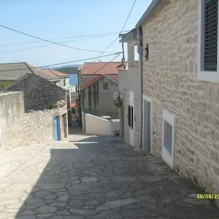 Apartment Voltera In Old Town, With Parking Nearby