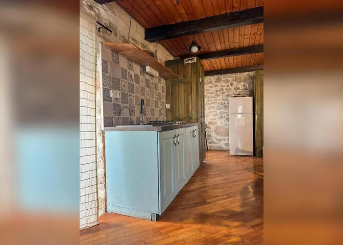 Voltera In Old Town, With Parking Nearby Апартаменты *