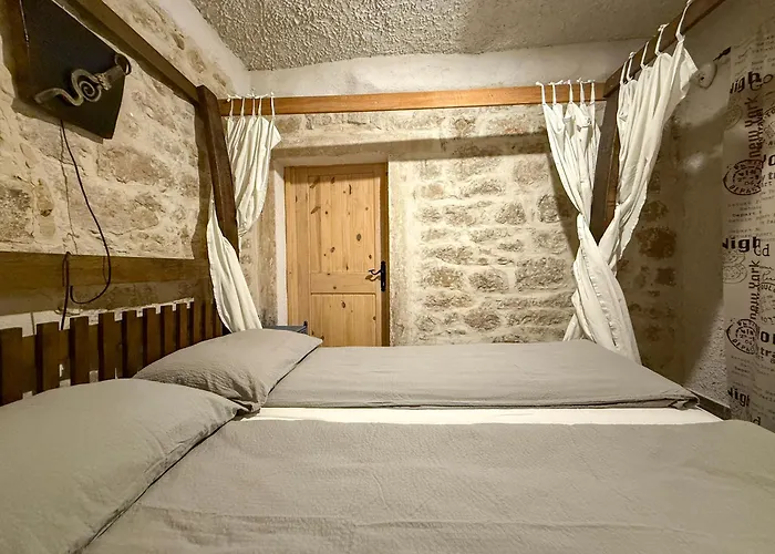 Voltera In Old Town, With Parking Nearby Апартаменты Бетина