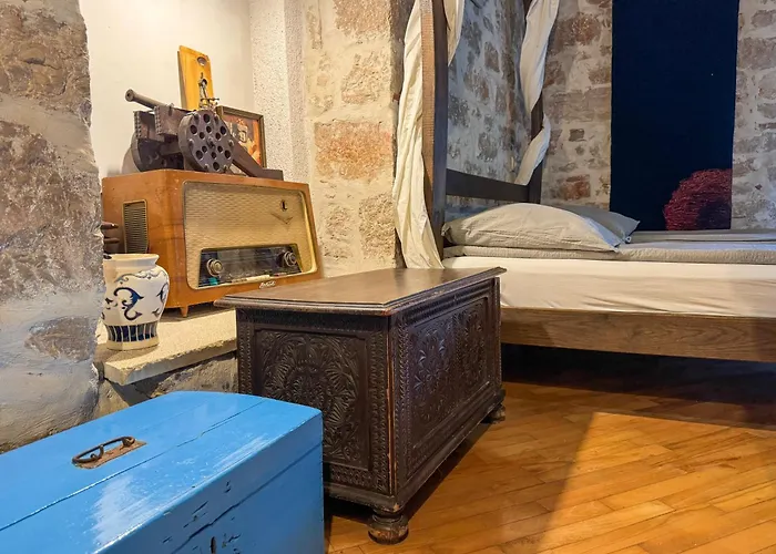 Voltera In Old Town, With Parking Nearby