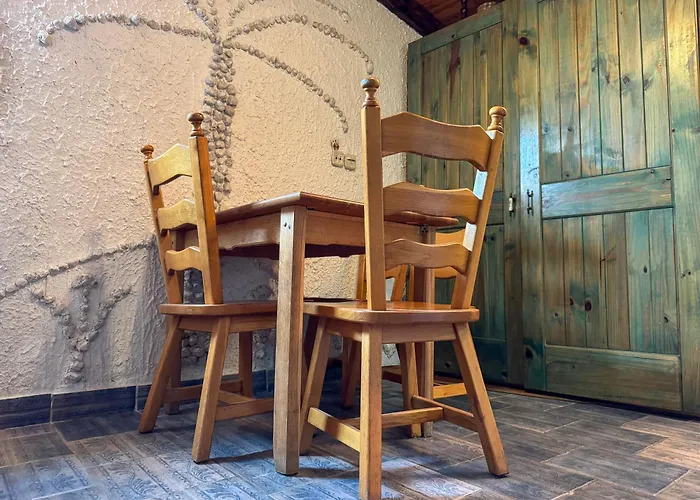 Voltera In Old Town, With Parking Nearby *